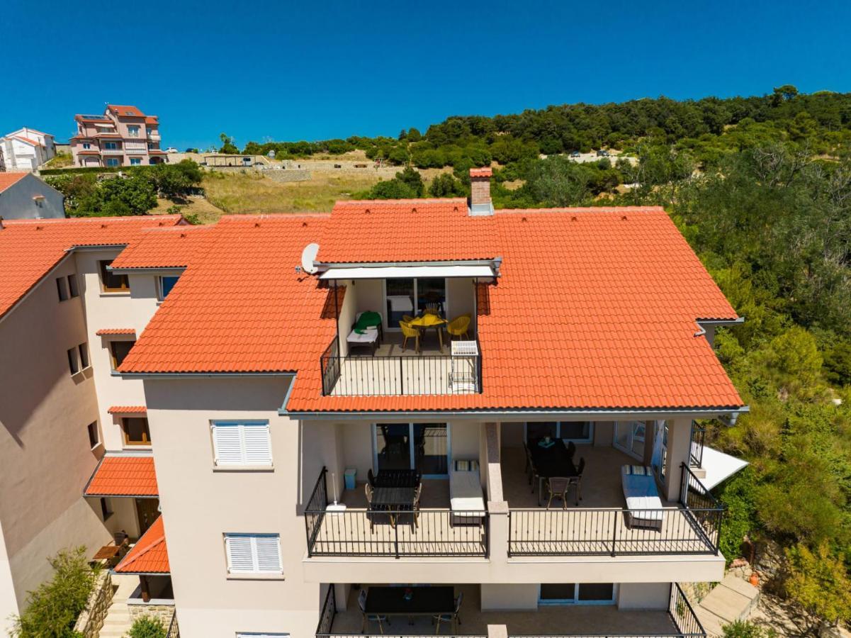 Haus Mit Meerblick Лопар Екстер'єр фото