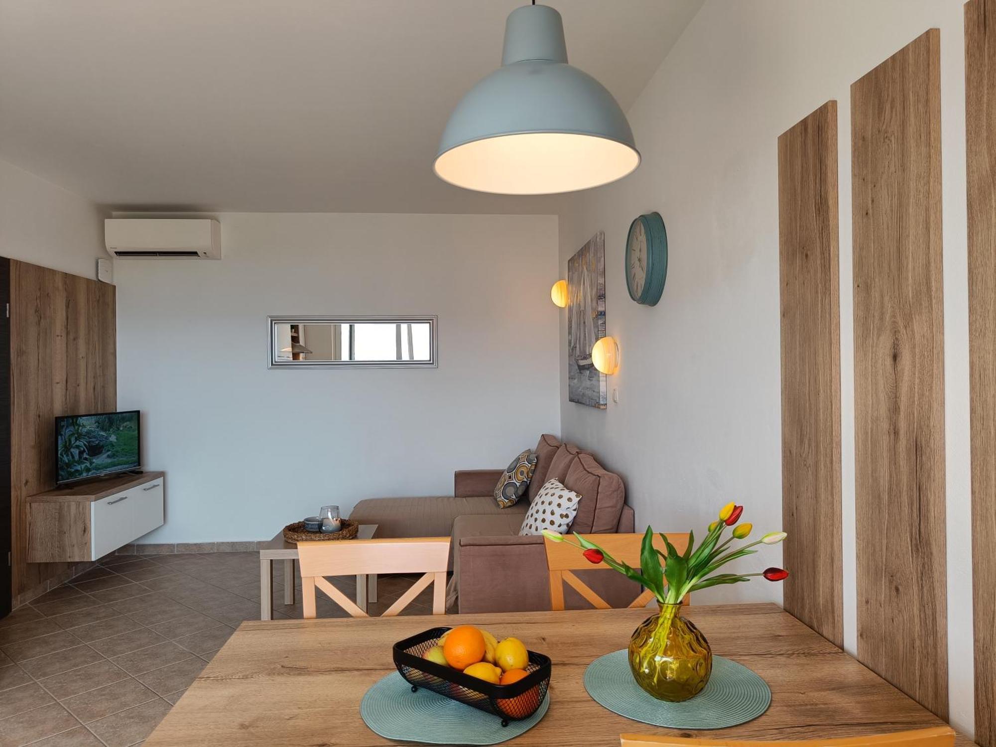 Haus Mit Meerblick Лопар Екстер'єр фото