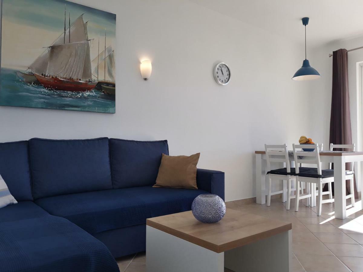 Haus Mit Meerblick Лопар Екстер'єр фото