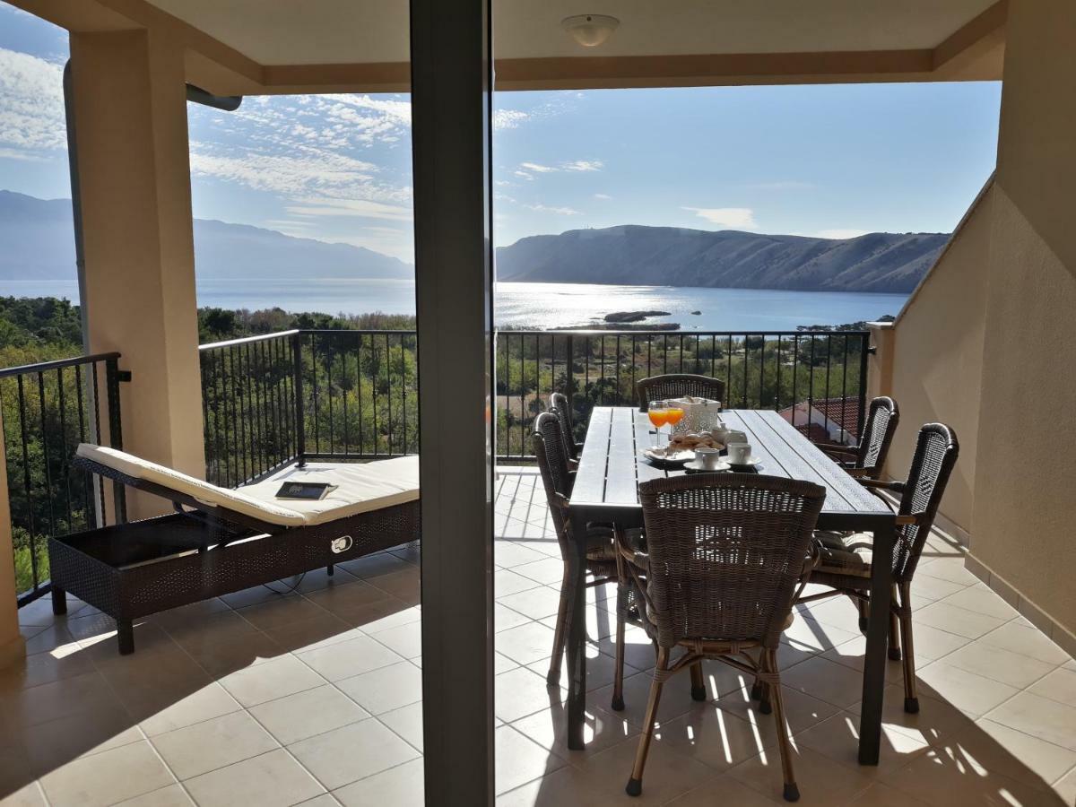 Haus Mit Meerblick Лопар Екстер'єр фото